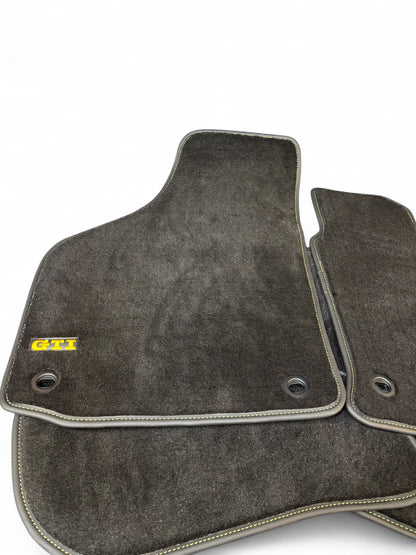 Volkswagen Golf MK5 GTI