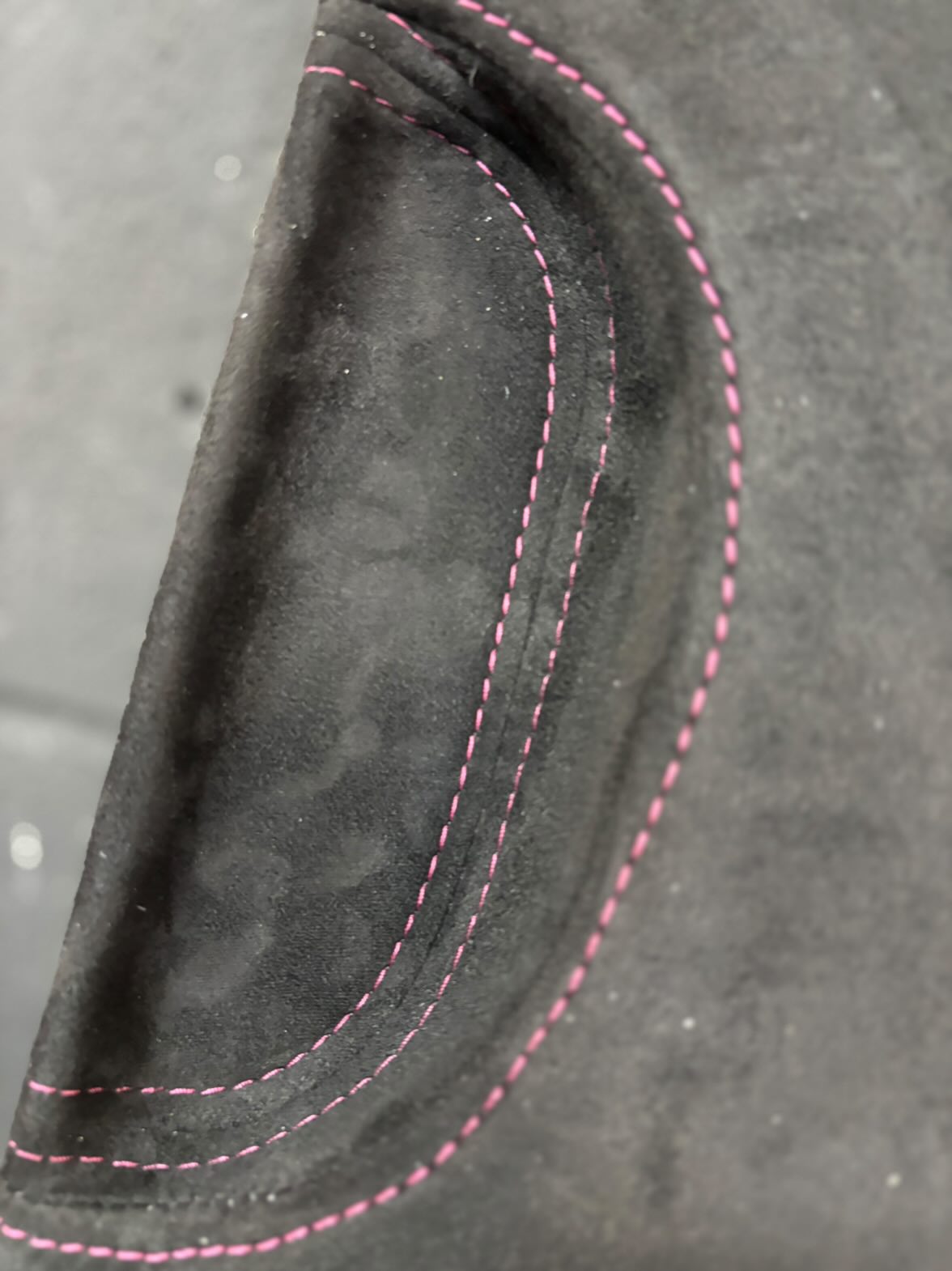 Volkswagen Caddy MK3/4 WERKS KIT Black Milano Suede/Blackberry Stitch/Carbon